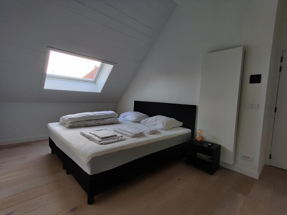 Beautiful 3-Bedroom - 3-Bathroom Appartment Pendula Брюж Екстериор снимка