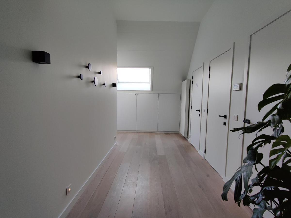 Beautiful 3-Bedroom - 3-Bathroom Appartment Pendula Брюж Екстериор снимка