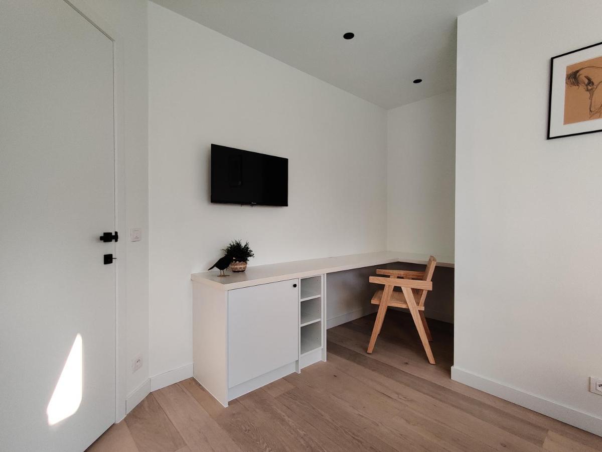 Beautiful 3-Bedroom - 3-Bathroom Appartment Pendula Брюж Екстериор снимка