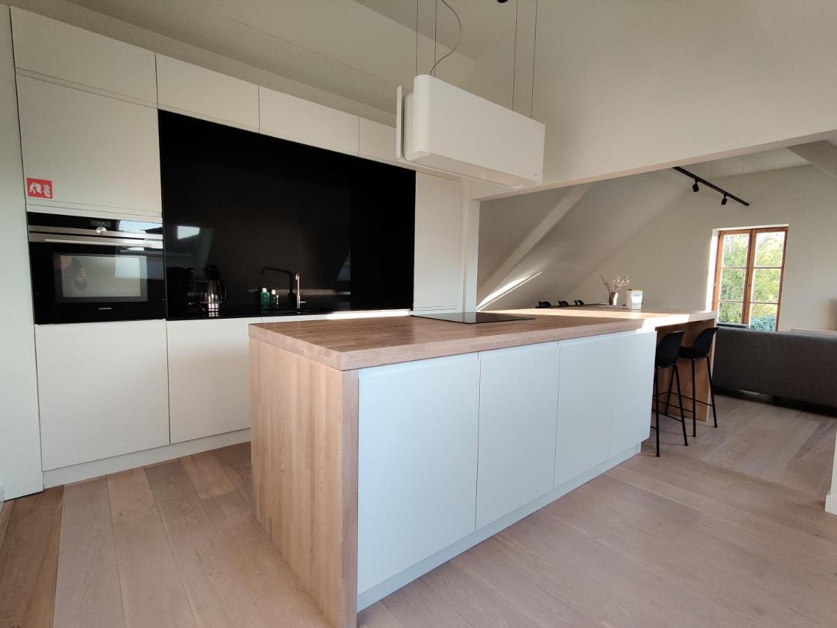 Beautiful 3-Bedroom - 3-Bathroom Appartment Pendula Брюж Екстериор снимка